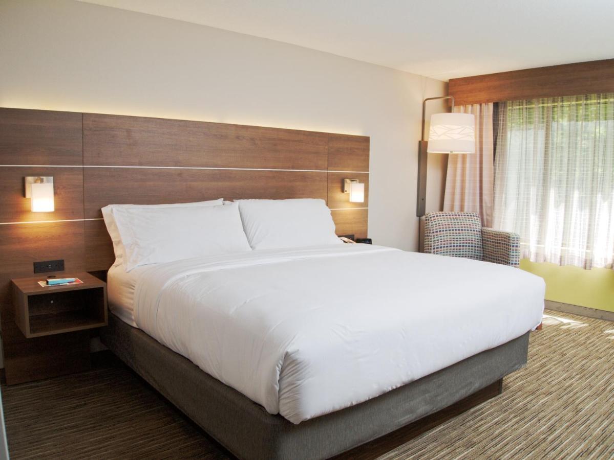 Holiday Inn Express South Burlington By Ihg Exterior foto